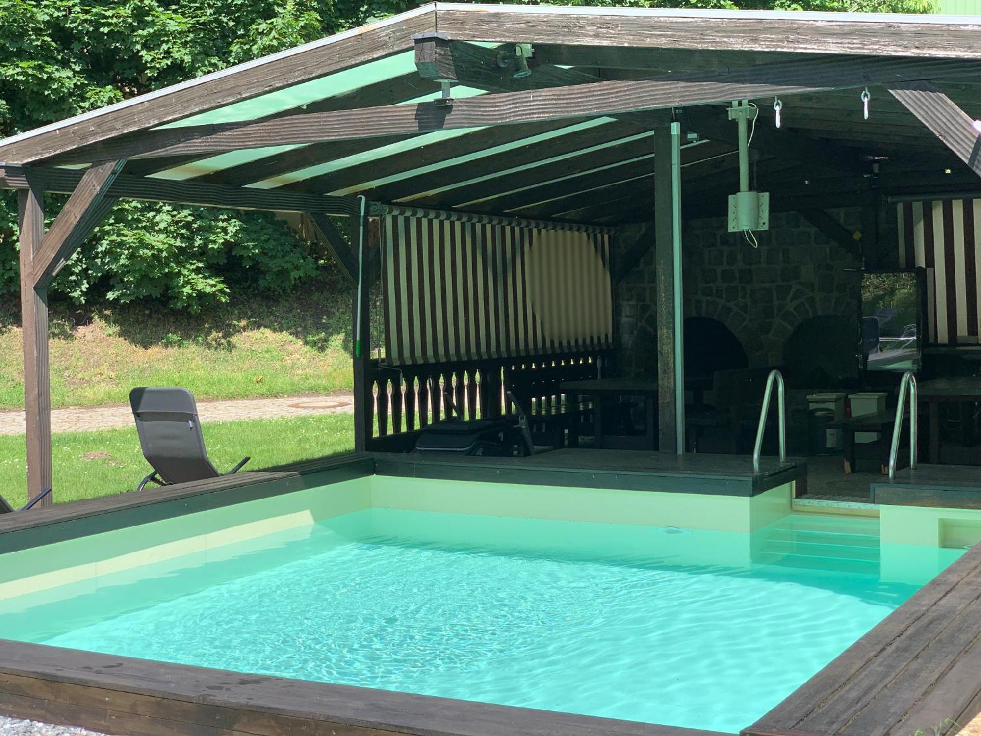 Villa Mit Pool Und Grillplatz In Regensburg Eksteriør bilde